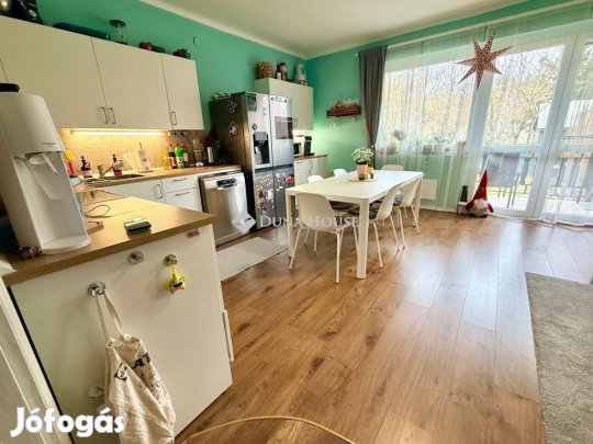 120+48m2 Balatonkenes csendes részén