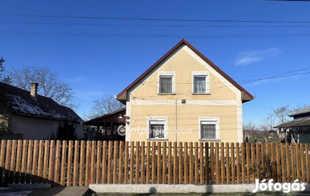 120 nm-es ház eladó Tápiógyörgye