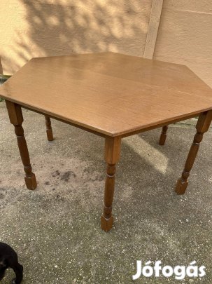 120x140-180 cm 76 asztal eladó 32000 ft bp.17 ker