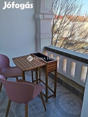 121 nm-es lakás eladó Szeged
