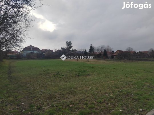 1220 nm-es telek eladó Kartal