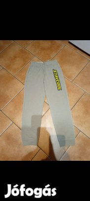 122-128-as új fiú szabadidő nadrág 2db 