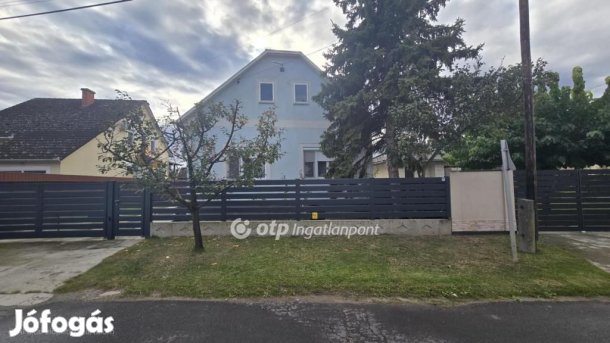 122 nm-es ház eladó Nádudvar