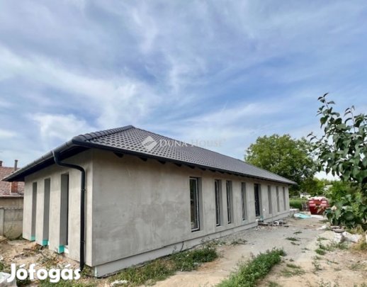 123 nm-es ház eladó Pilis