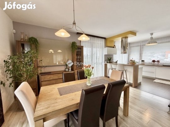 124 nm-es ház eladó Pécs