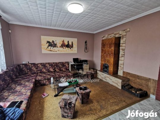 125 nm-es ház eladó Kisszállás