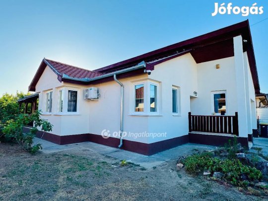 125 nm-es ház eladó Mikepércs