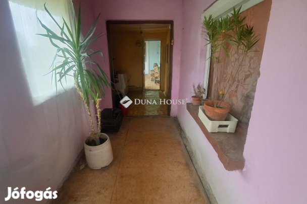 125 nm-es ház eladó Pánd