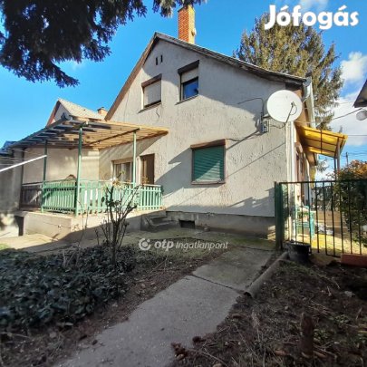 126 nm-es ház eladó Tolna