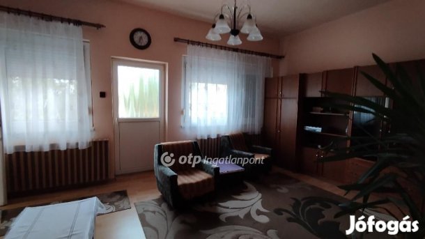 127 nm-es ház eladó Jászfelsőszentgyörgy