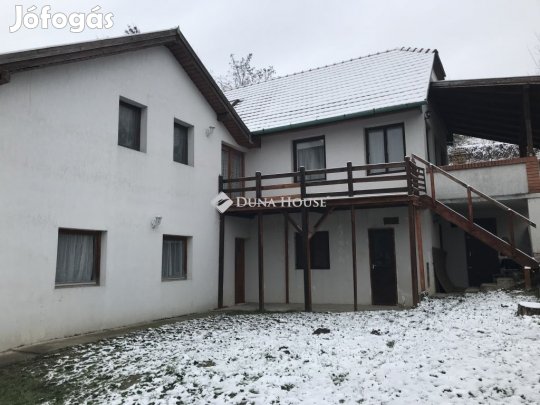 128 nm-es lakás eladó Lovasberény