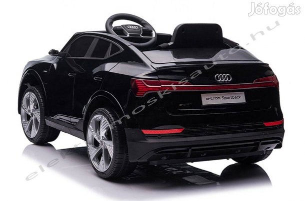 12V-os AUDI E-Tron fekete 1személyes eredeti licenc elektromos kisautó