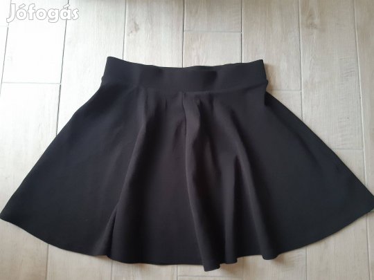 12/13 évesnek, 146-152-es lány fekete a újszerű