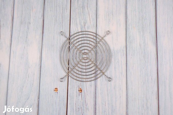 12 cm ventilátor rács ezüst színű
