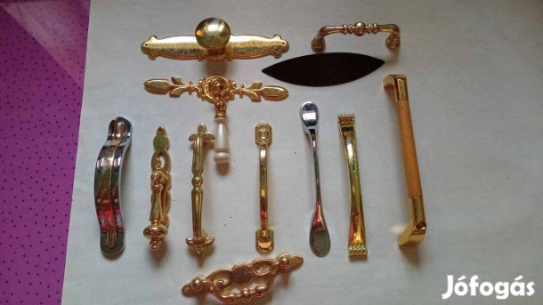 12 db díszes fém fogantyú arany króm együtt 3500 Ft