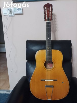 12 húros használt gitár eladó !
