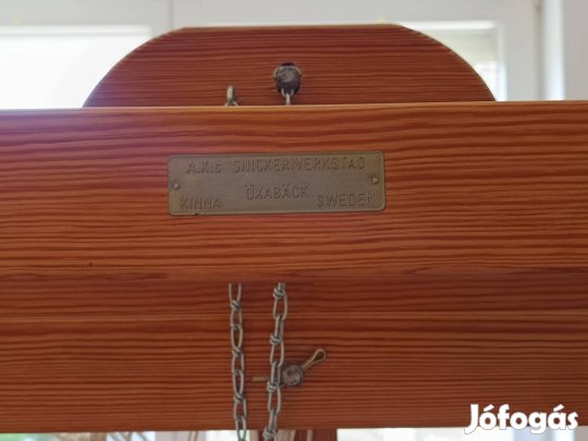 12 nyüstös szövőszék