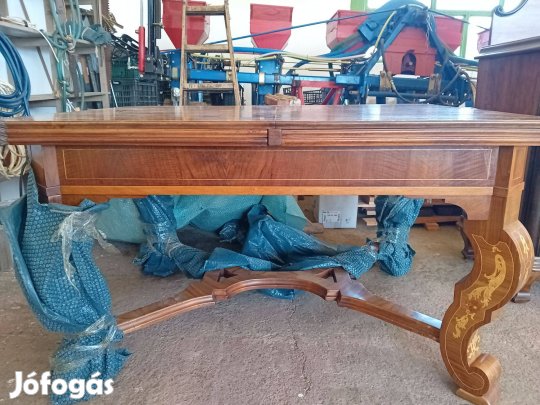 12 személyes asztal eladó