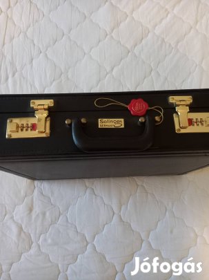 12 személyes evőeszköz készlet 