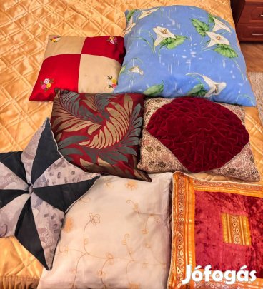 12db Díszpárna +2 párna