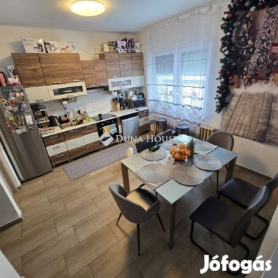 130 nm-es ház eladó Felsőlajos