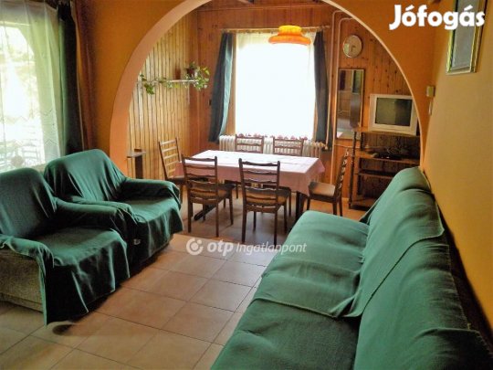 130 nm-es ház eladó Fonyód