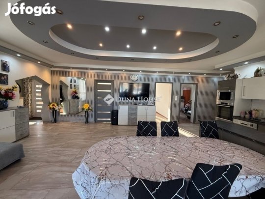 130 nm-es ház eladó Őrbottyán