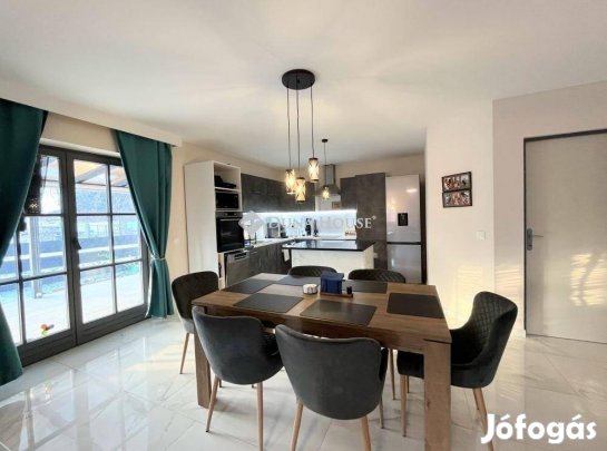 130 nm-es ház eladó Sé #5175687