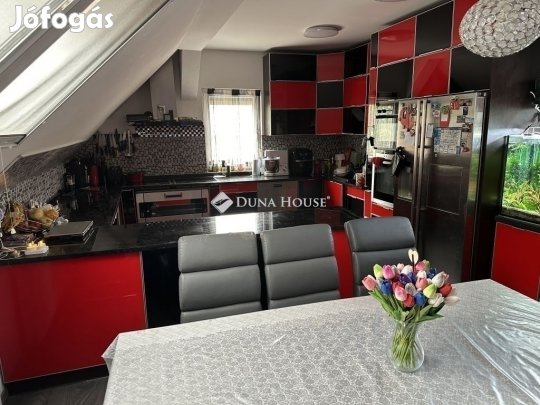 130 nm-es lakás eladó Gyömrő