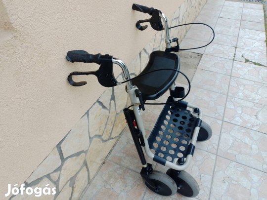 130kg terhelhető Rollator járássegitö orvosi segédeszköz. 