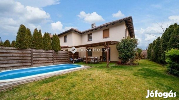 131 nm-es ház eladó Gödöllő