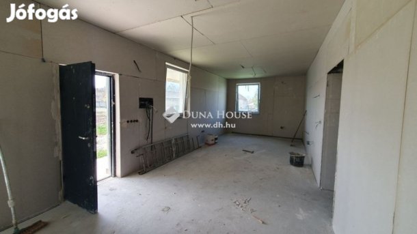 131 nm-es ház eladó Kóka