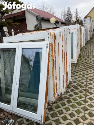 1320x1400 bontott műanyag ablakok nagy méret választékban eladók!