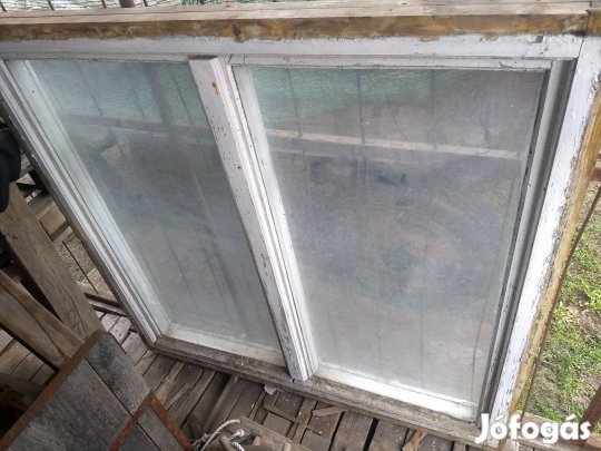 133 x 134 cm bt ablak