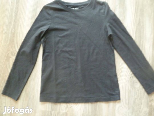 134/140-es kislány felső