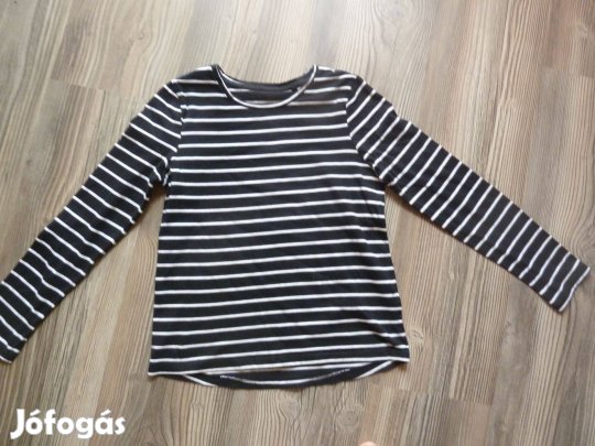 134/140-es kislány felső