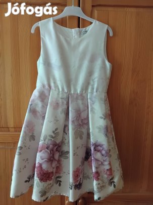 134-es Reserved alkalmi ruha