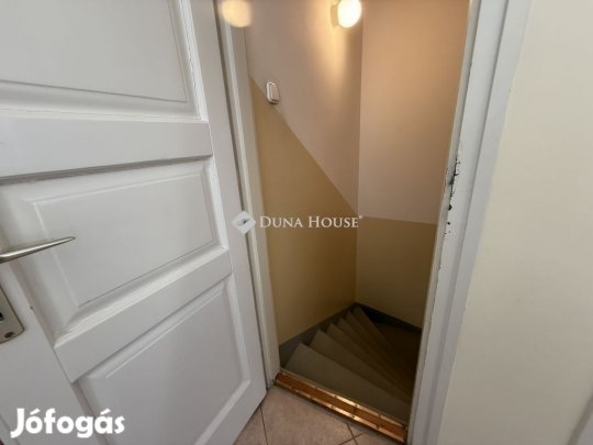 135 nm-es ház eladó Pécs