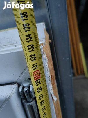 135x133 tejüveges duplán hőszigetelt műanyag bukó-nyíló ablak