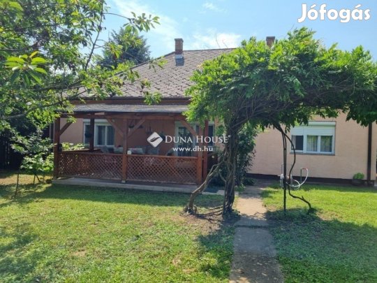 136 nm-es ház eladó Balatonszemes