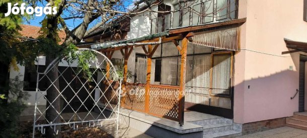 137 nm-es ház eladó Gyula