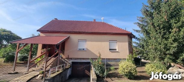 137 nm-es ház eladó Kecskemét