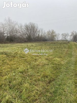 1396 nm-es telek eladó Ráckeve