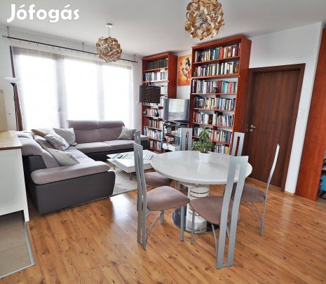 13 ker Sólyatér utcában 110 m2 4 szobás teraszos újszerű lakás eladó