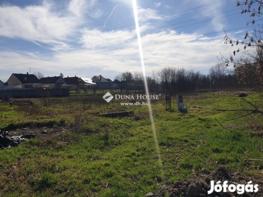 1406 nm-es telek eladó Szeremle