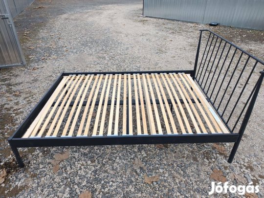 140×200 ágykeret + rugalmas ágyrács (Jysk) komplett szett