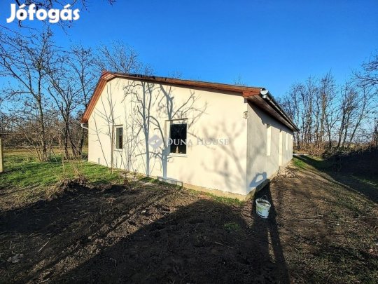 140 nm-es ház eladó Domaszék