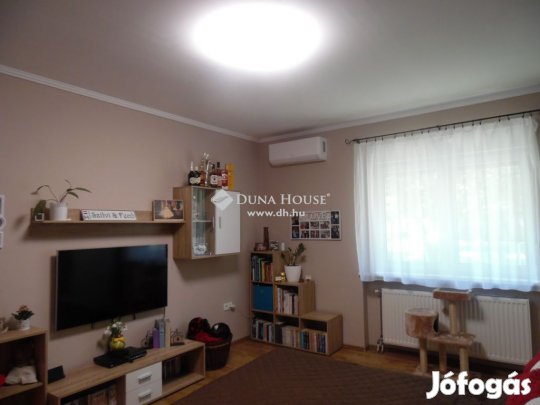 140 nm-es ház eladó Kecskemét