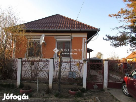 140 nm-es ház eladó Mezőladány