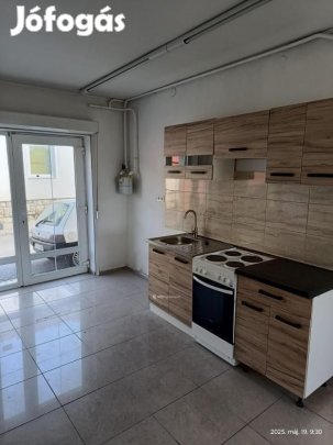 140 nm-es ház eladó Pécs